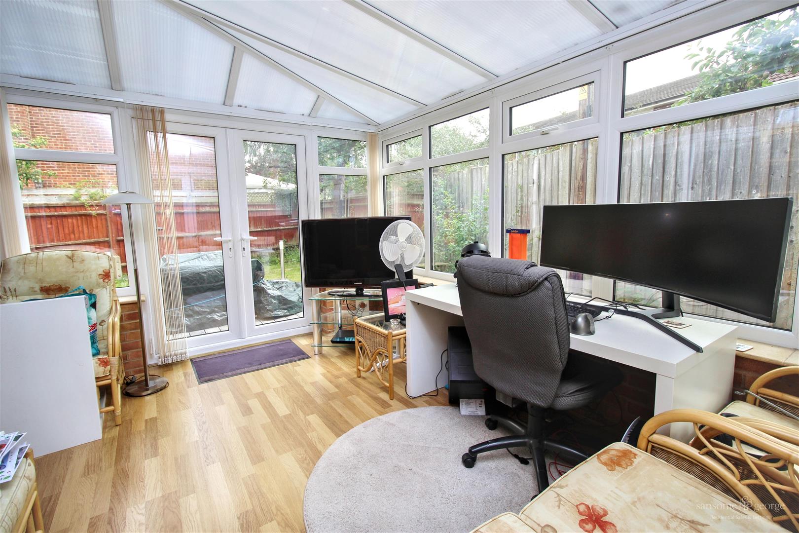 4 bed property in Oak Tree Walk, Reading